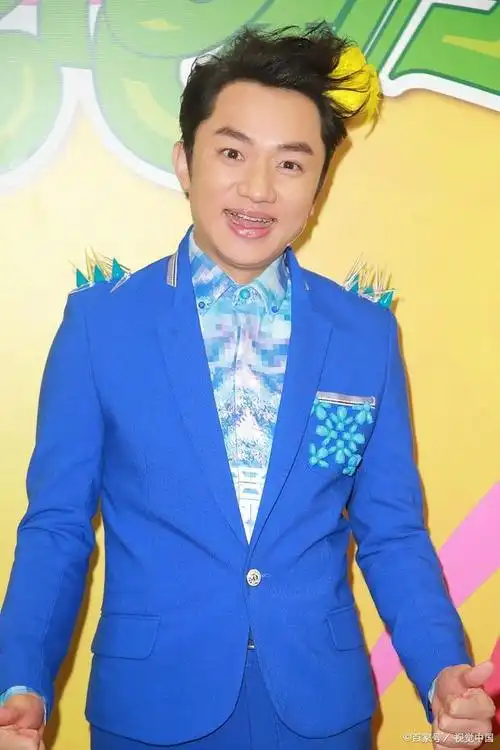 43岁王祖蓝豪掷1.1亿港币购入同区海日湾3房单位