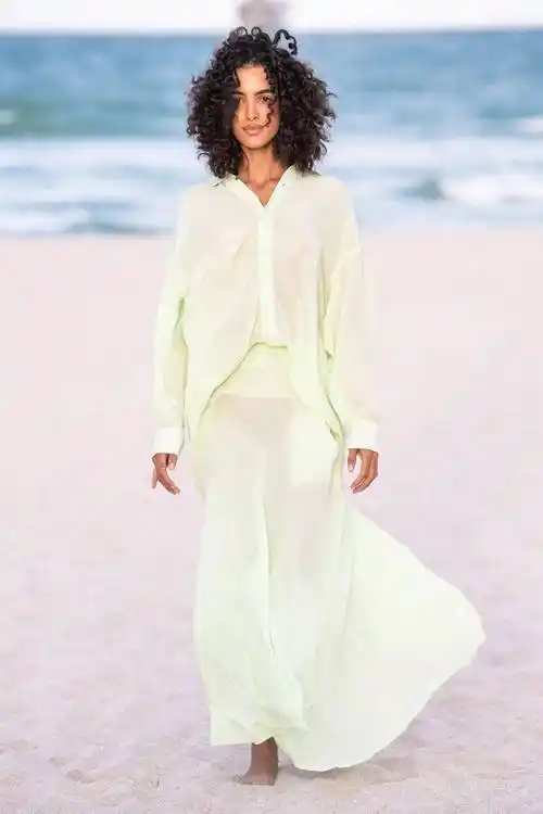 秀场| acacia 2023 春夏泳装时装秀_acacia_泳装_时装秀