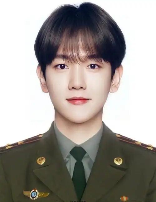 边伯贤今日入伍 发文"我会好好回来" 粉丝喊话"等你回来!