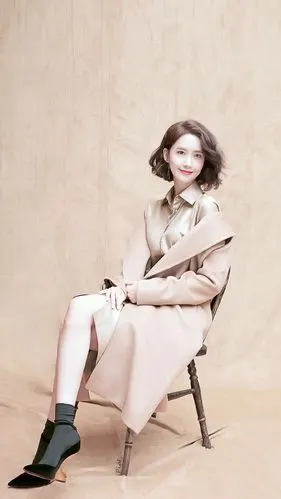 林允儿短发造型真心漂亮! zt