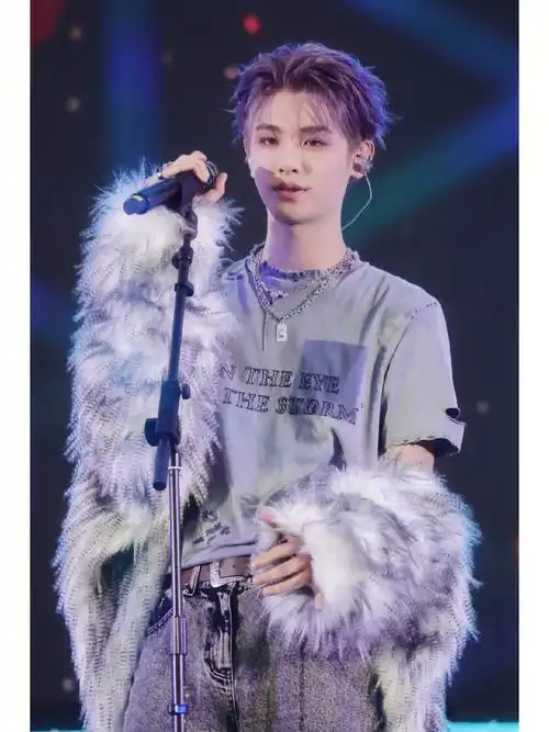 黄明昊西安音乐节