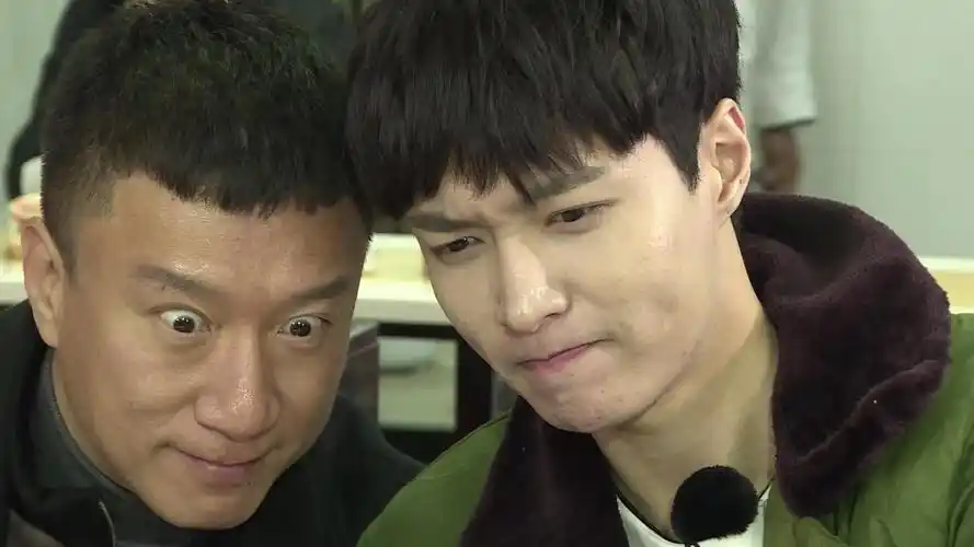 来看看和黄渤合作的男艺人最有个性的应该是他