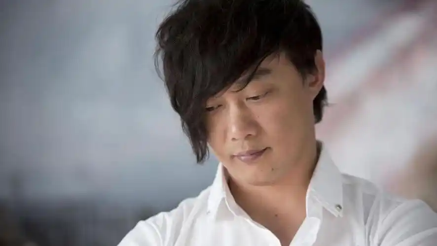 电影《12金鸭》陈奕迅最新剧照