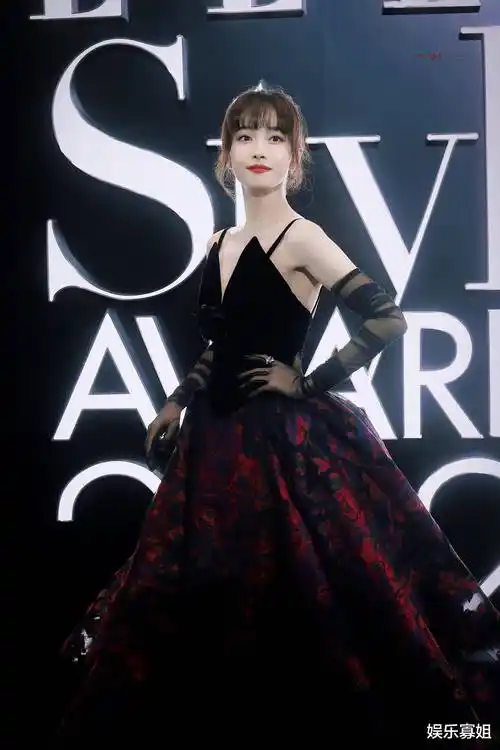 宋茜出席elle风尚大典红毯,韩网聊得飞起,表示这欧尼真的不会老_娱乐