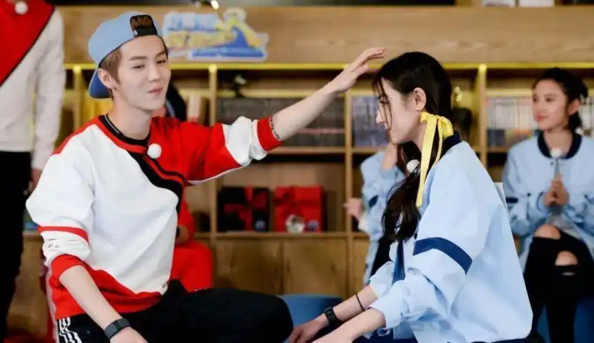 迪丽热巴的cp换成蔡徐坤小燕子和五阿哥要结婚场景超甜