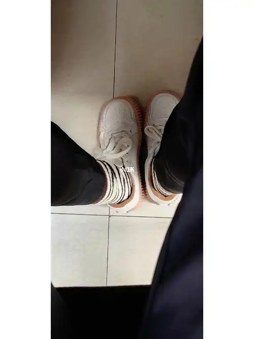 拼夕夕买的袜子好像提拉米苏蛋糕呀