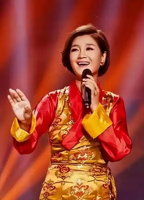 曾经火遍全国的降央卓玛,为何在歌坛里突然销声匿迹了?