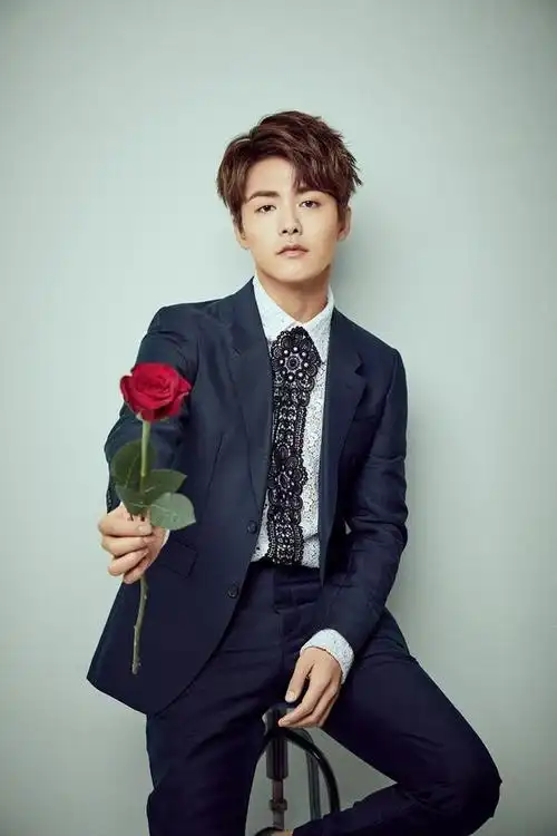 穿西装最帅的男明星是谁