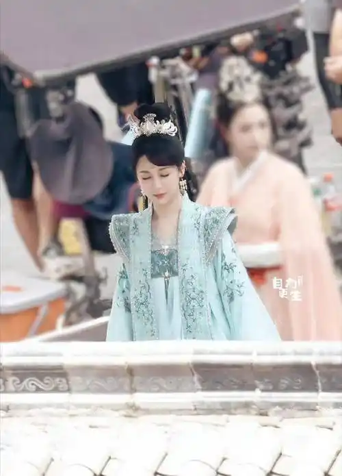 杨紫新剧搭档檀健次邓为张晚意弘毅,四美男太惹眼_小夭_古装_扮相