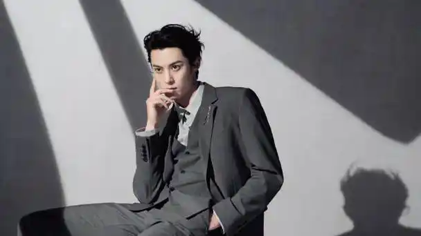 太平鸟新通勤系列##太平鸟全球品牌代言人王鹤棣