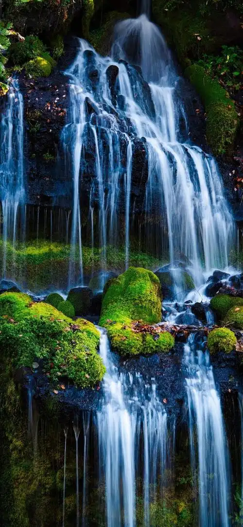 原图壁纸100张超清大自然奇观瀑布主题壁纸