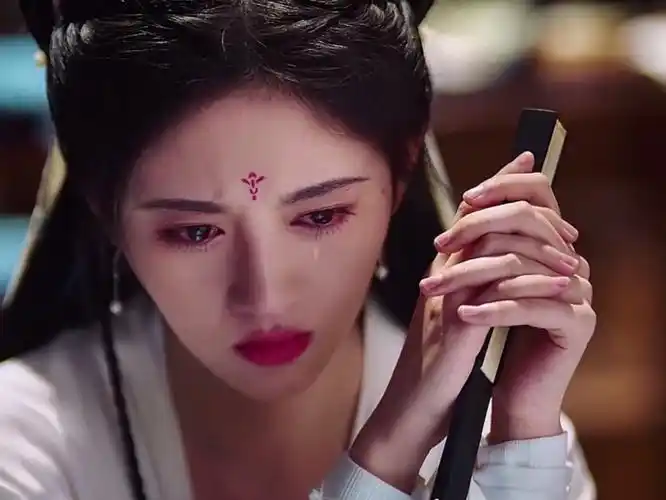 小鞠古装绝美落泪瞬间