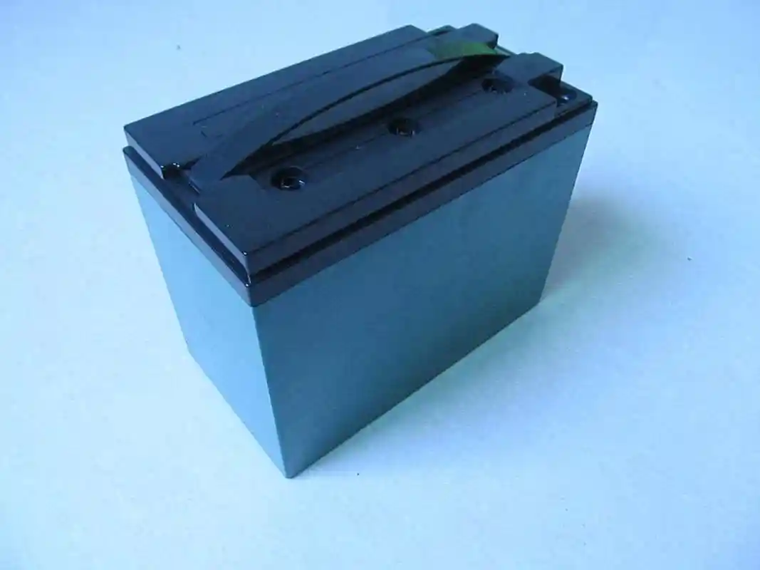 铅酸电池和锂电池哪个更好?