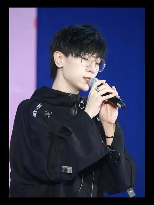 【景向谁依】翻唱戳爷youth. 我今晚的双厨狂喜!再听亿遍