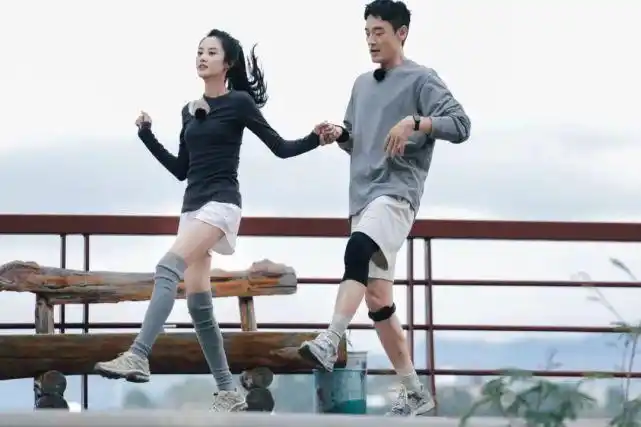 哎呀好身材今晚10点播出运动伴侣男女分队竞赛考核升级