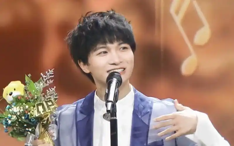 周深出道九周年纪念(小小的一个介绍)