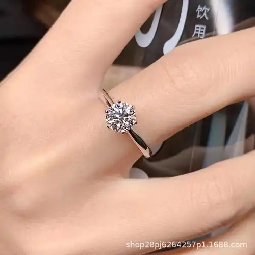 钻戒s925镀白金求婚婚礼钻戒一克拉莫桑情侣对戒气质百搭戒指