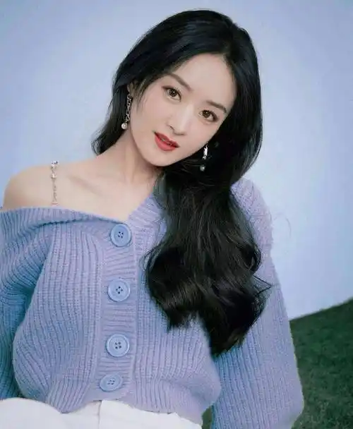 演员赵丽颖:从土妞逆袭成女神,分手最对不起儿子,余生不靠男人_机会