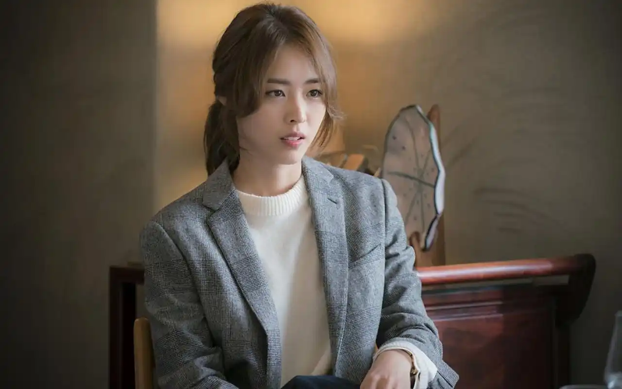 韩剧《the package 》最新剧照桌面壁纸