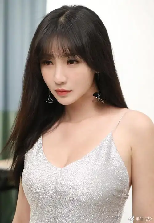 性感女神柳岩为何坦言后悔没有好好地去找老公