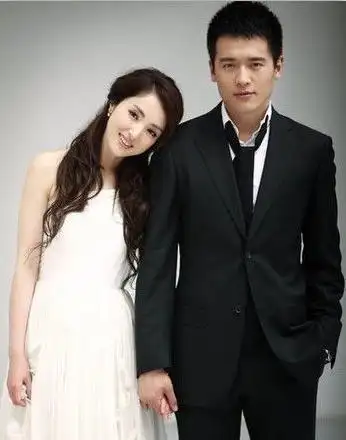 高云翔"女强人"前妻首曝光,颜值不敌董璇,却是一位富豪