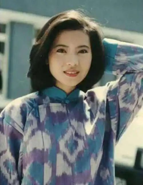 靓绝五台山蓝洁瑛绝色美颜惊艳荧屏每一帧都美得让人舔屏