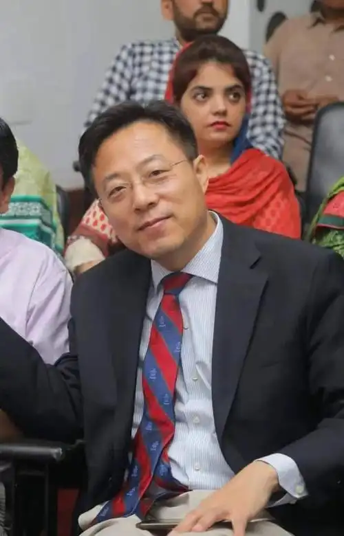 赵立坚的生活照妥妥暖男魅力无限