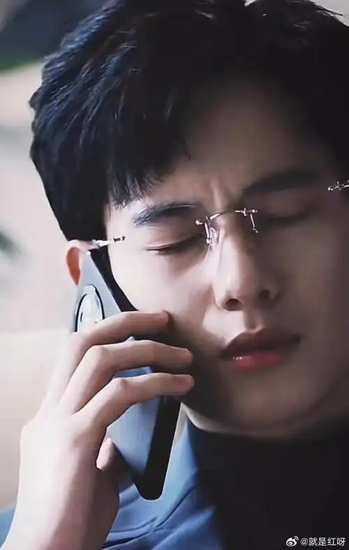 真的被胡先煦新剧造型帅到了!