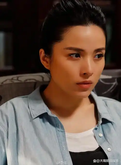 回顾靳东与离过婚的江珊同居5年为何又转身娶了二婚的李佳