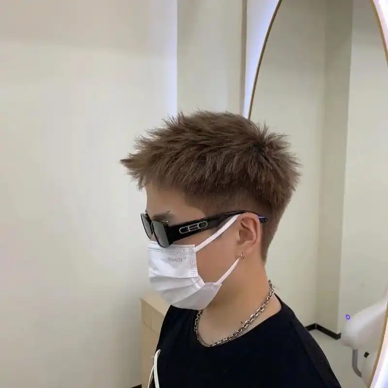 毛刺进阶 毛刺进阶发型,适合不喜欢长发的,不喜欢打理的,(当然打理