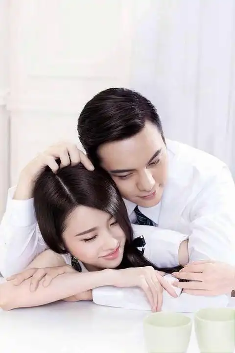 陈伟霆晒帅照迷倒网友盘点与陈伟霆拍大片的女星