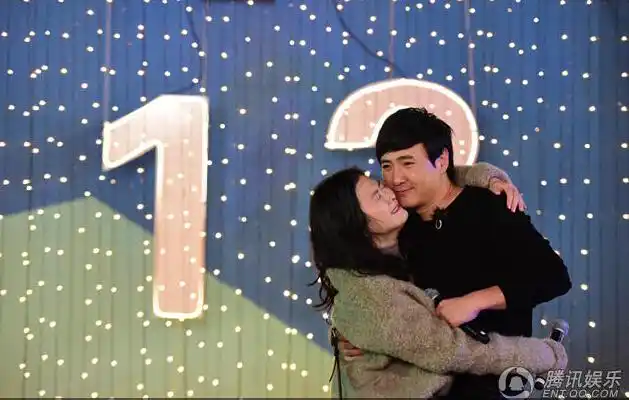 [视频]沈腾求婚王琦成功 结束12年爱情长跑