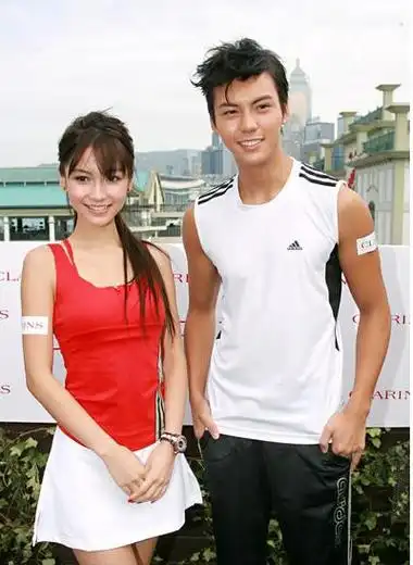 angelababy和陈伟霆旧照曝光 初恋终究走不远!