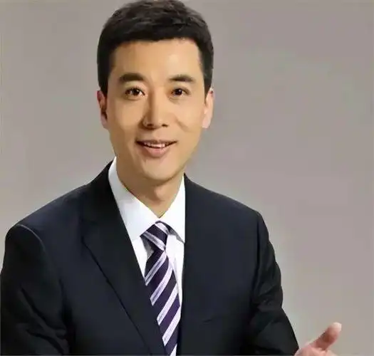 央视多情男主持杨柳:背叛发妻爱上徒弟,13年后娶小10岁歌手