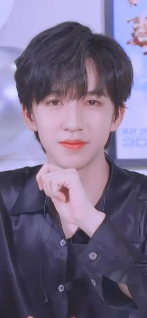 【天生偶像贺峻霖】贺峻霖《贺峻霖接招吧前辈》《贺峻霖快乐.