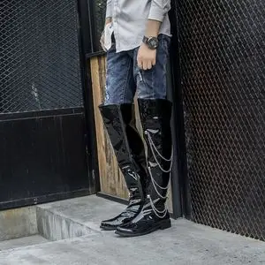 漆皮高筒皮靴图片