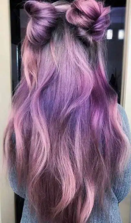 另一种不错的考虑,像是梅果般的色泽,在阳光下却能呈现出紫色的氛围