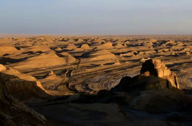 走进青海雅丹无人区俄博梁