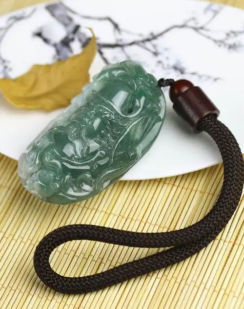 天然a货翡翠钟馗手把件(权威证书)