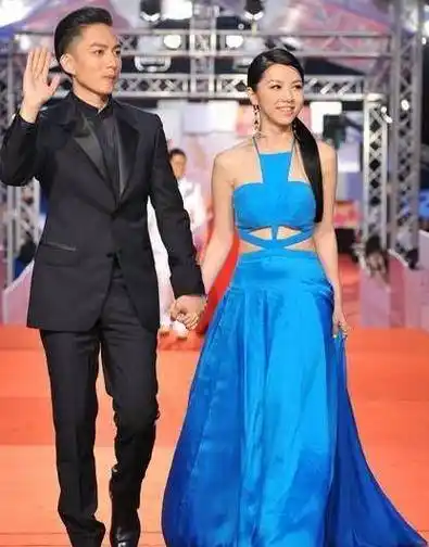 曾是小太妹,交往6位男友,现被男友宠成小公主_邓诗颖_华晨宇_林宥嘉