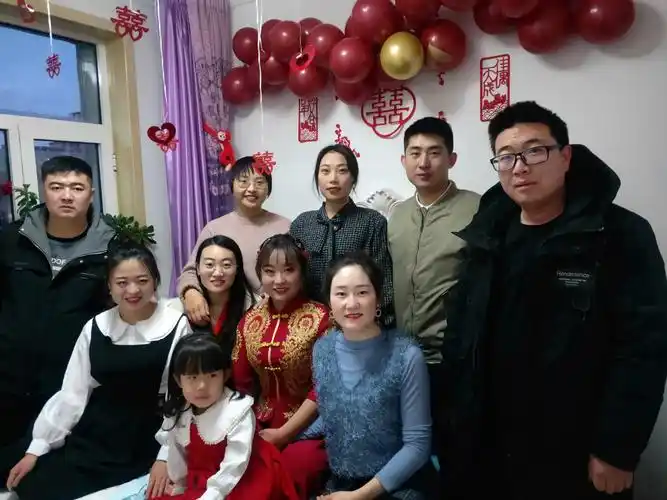 2019年12月26日阴历腊月初一女儿的结婚纪念日女儿28岁和妈妈同一个接