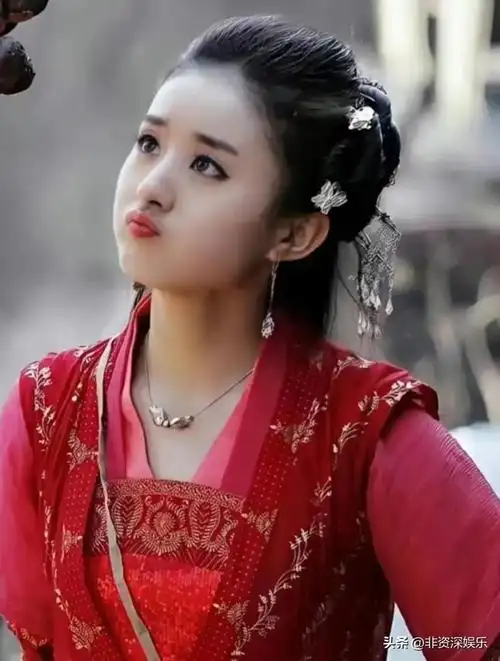 赵丽颖早期写真曝光稚嫩婴儿肥太可爱自然脸整容脸一目了然