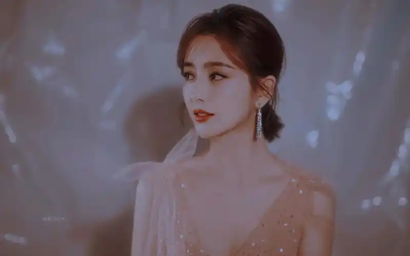 23岁到37岁的"锡伯族姑娘"佟丽娅,倾城的颜值,绝佳的气质,美貌不遮