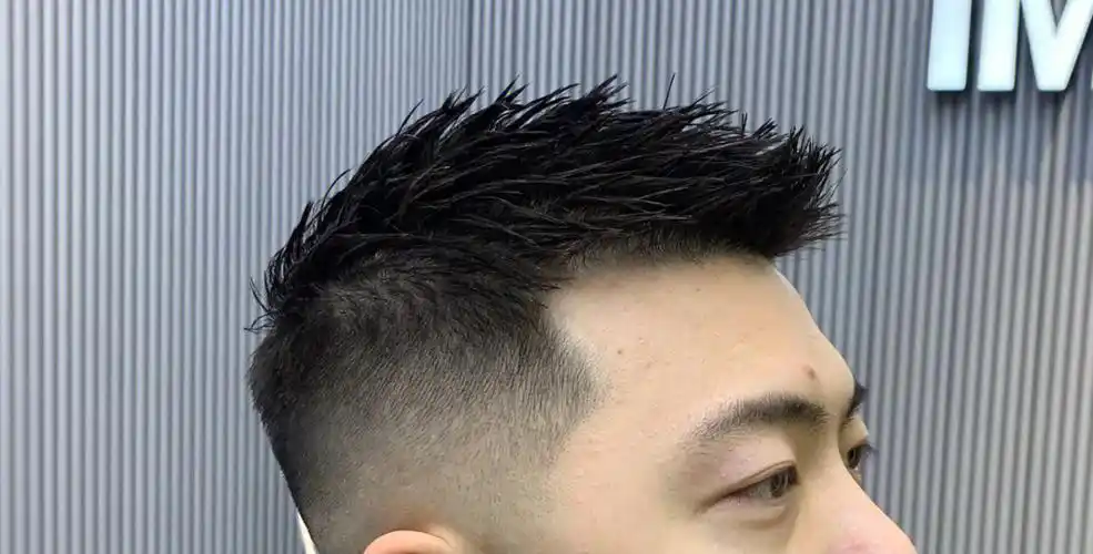 男生发型凌乱立体短前刺绅士们发型参