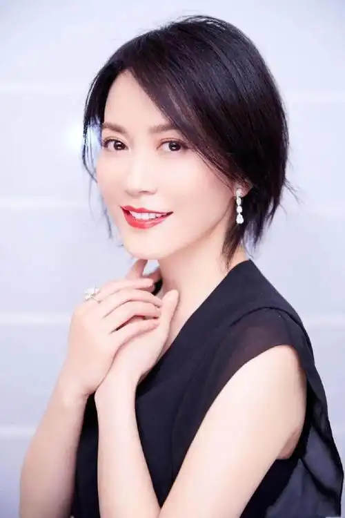 越老越耐看的女明星,就服这6位,穿衣简单美商高,完全不见老