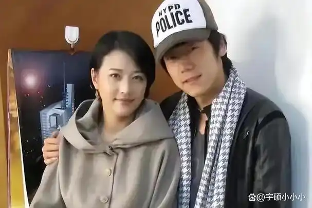 周海媚北京男友信息曝光姐弟恋31岁恋爱43岁分曾在大学教书