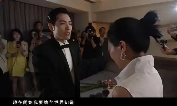 深情告白女友哭成泪人,明星纷纷发文祝福|昆凌|周杰伦|罗志祥|填词人