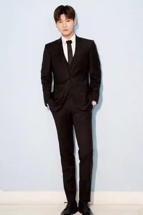 邓为183,徐开骋比王一博高好多,陈星旭腿太惊人_身高_图片_来源