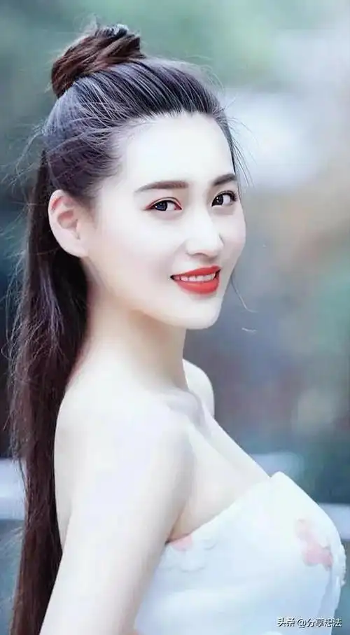 宁丹琳明星壁纸2