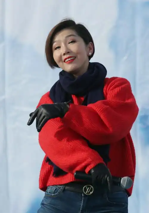 苏勒亚其其格演出集锦(2018锡林浩特冰雪那达慕)